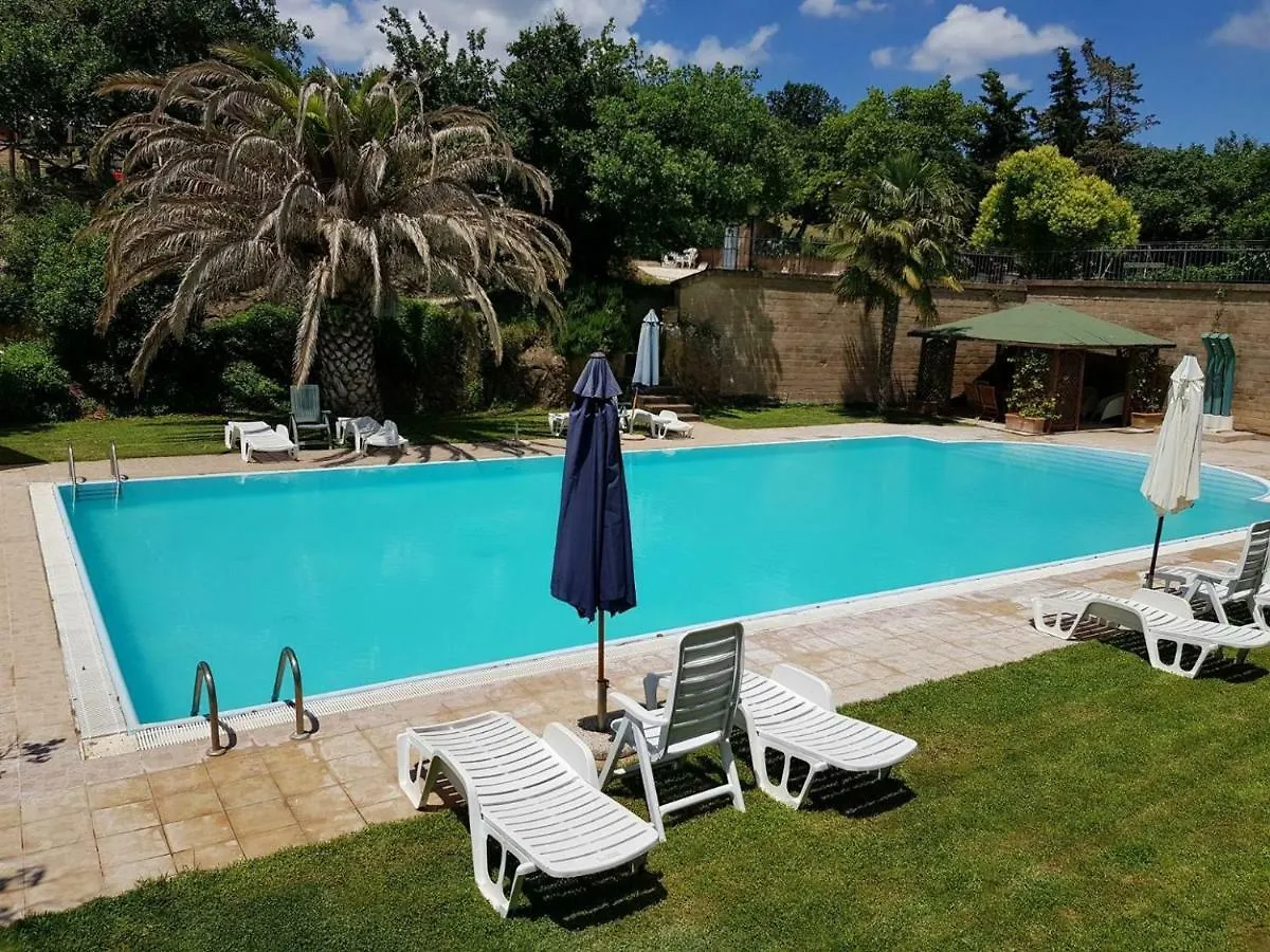 Bio Agriturismo Il Cavone Sovana 0*,  Italy